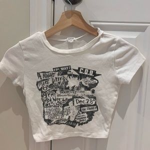 Garage graphic tee